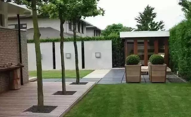 花園草坪的種植方法與養護管理經驗