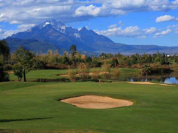 剪股穎草坪它的優缺點都有哪些 剪股穎草坪它的優缺點都有哪些